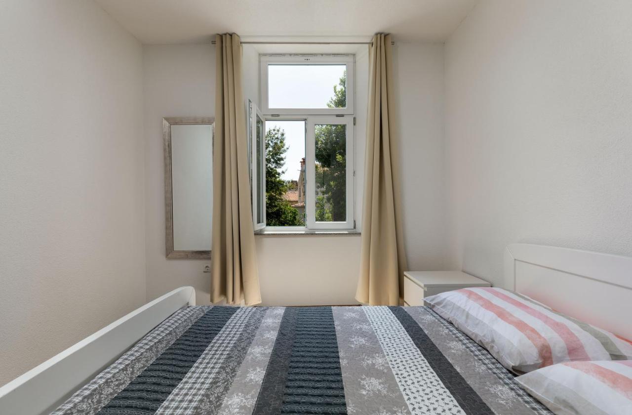 Apartments Smaila 1729 Pula Exterior photo